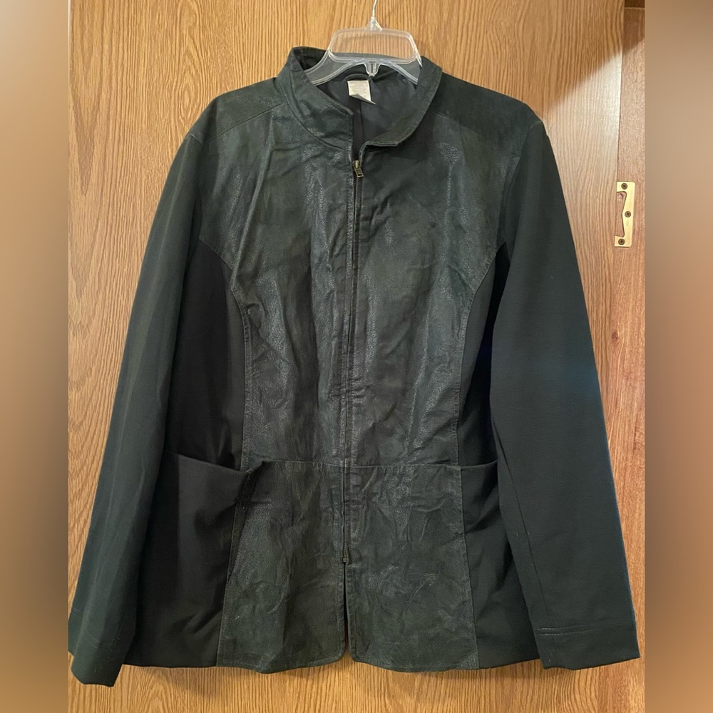 Women’s leather jacket. Size 2X